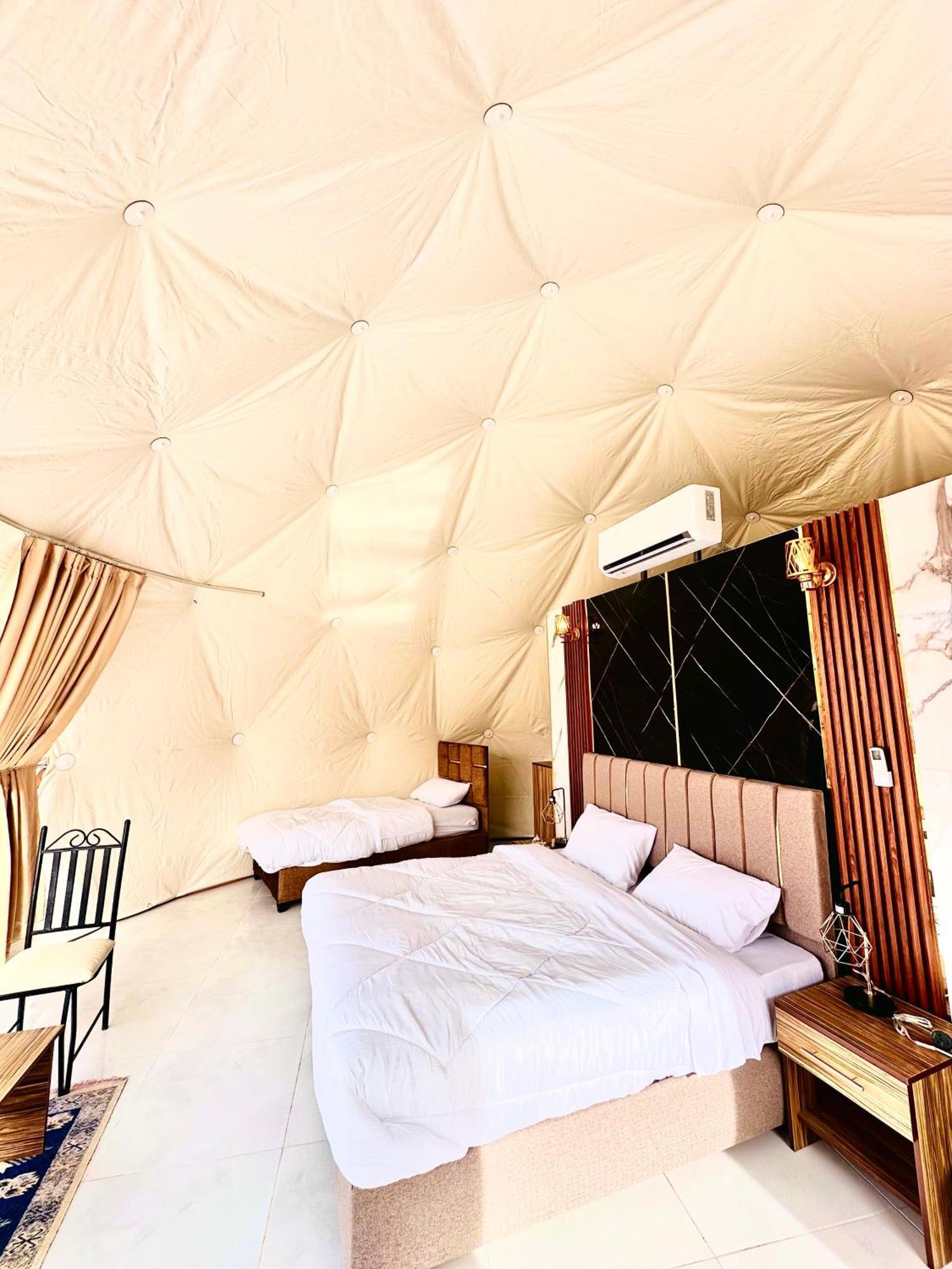 Rum Relaxation Luxury Camp วาดิรัม ภายนอก รูปภาพ